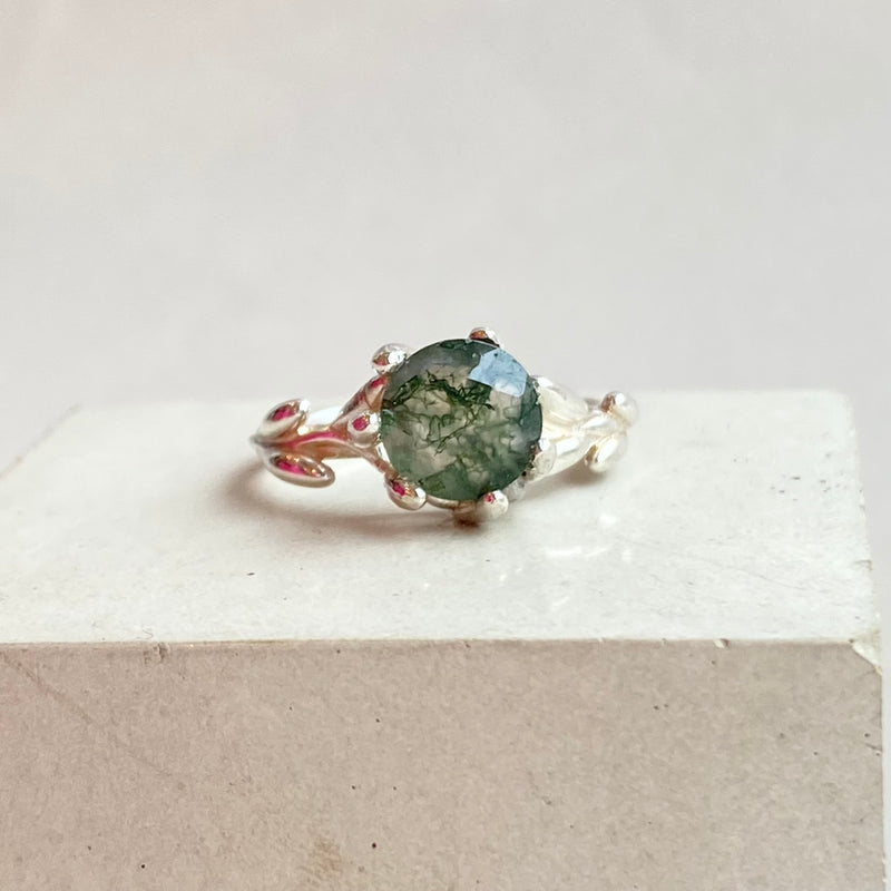 Silver Coral Ring with Round Cut Green Reticulated Quartz