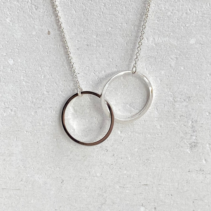 Interlocking Silver Circle Pendant